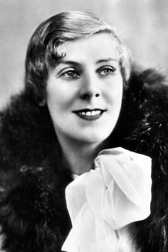 et billede af Cicely Courtneidge