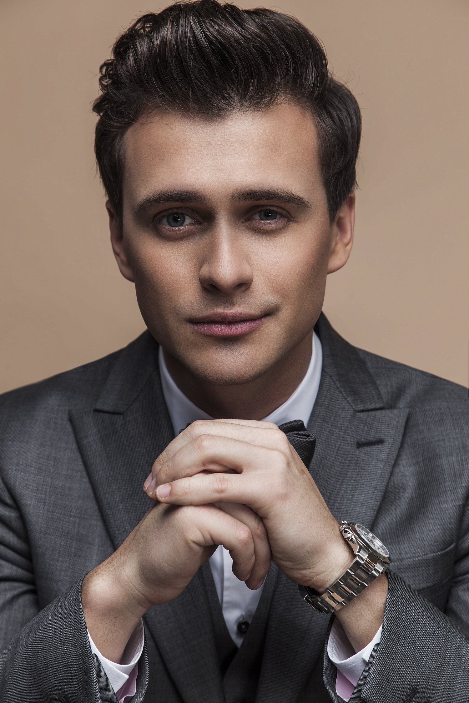 Oleksandr Skichko as Self - Presenter (archive footage)