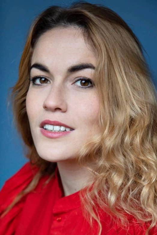 et billede af Laetitia Carrere