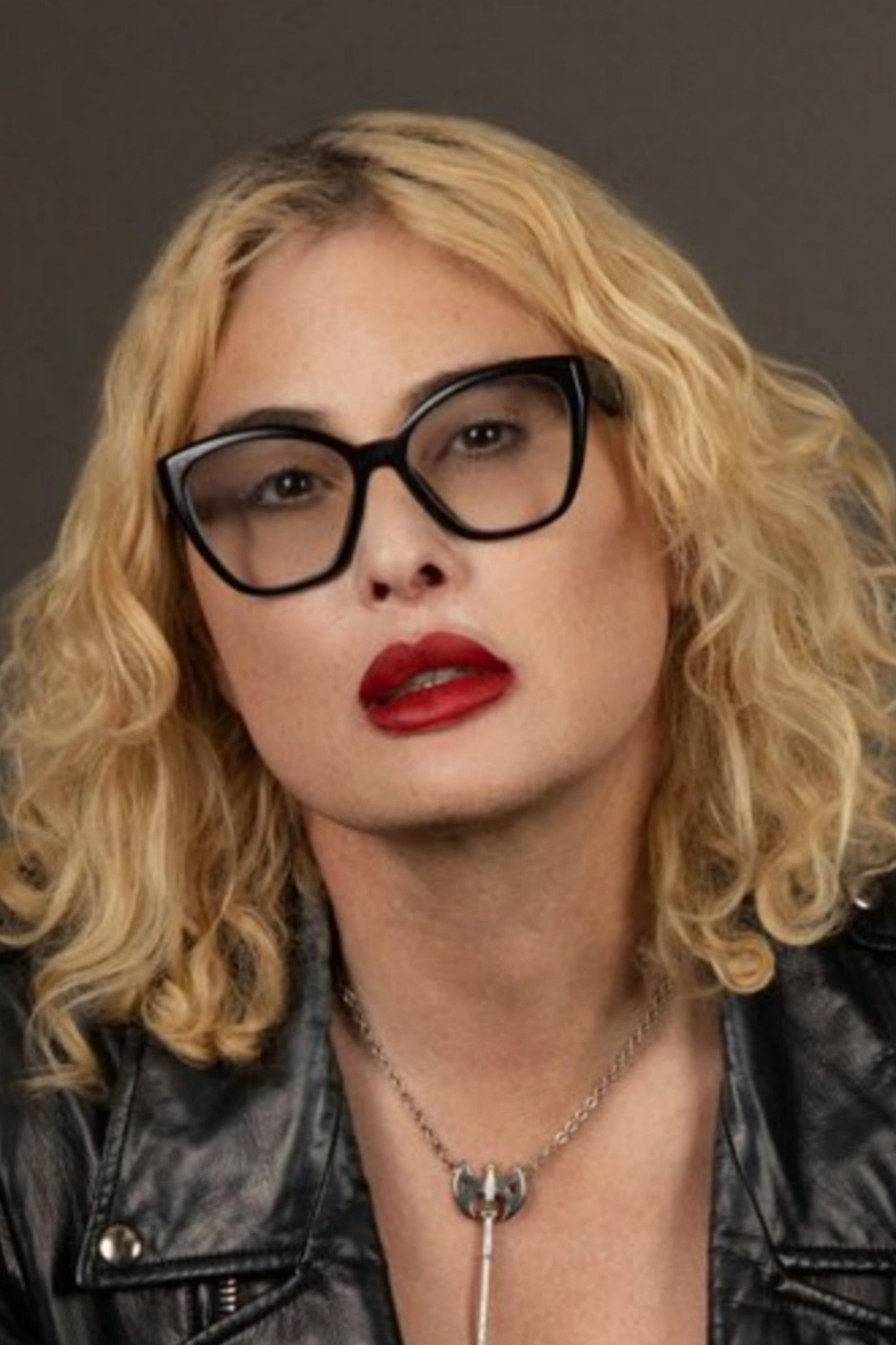 Lucy Hart fotoğraf 6
