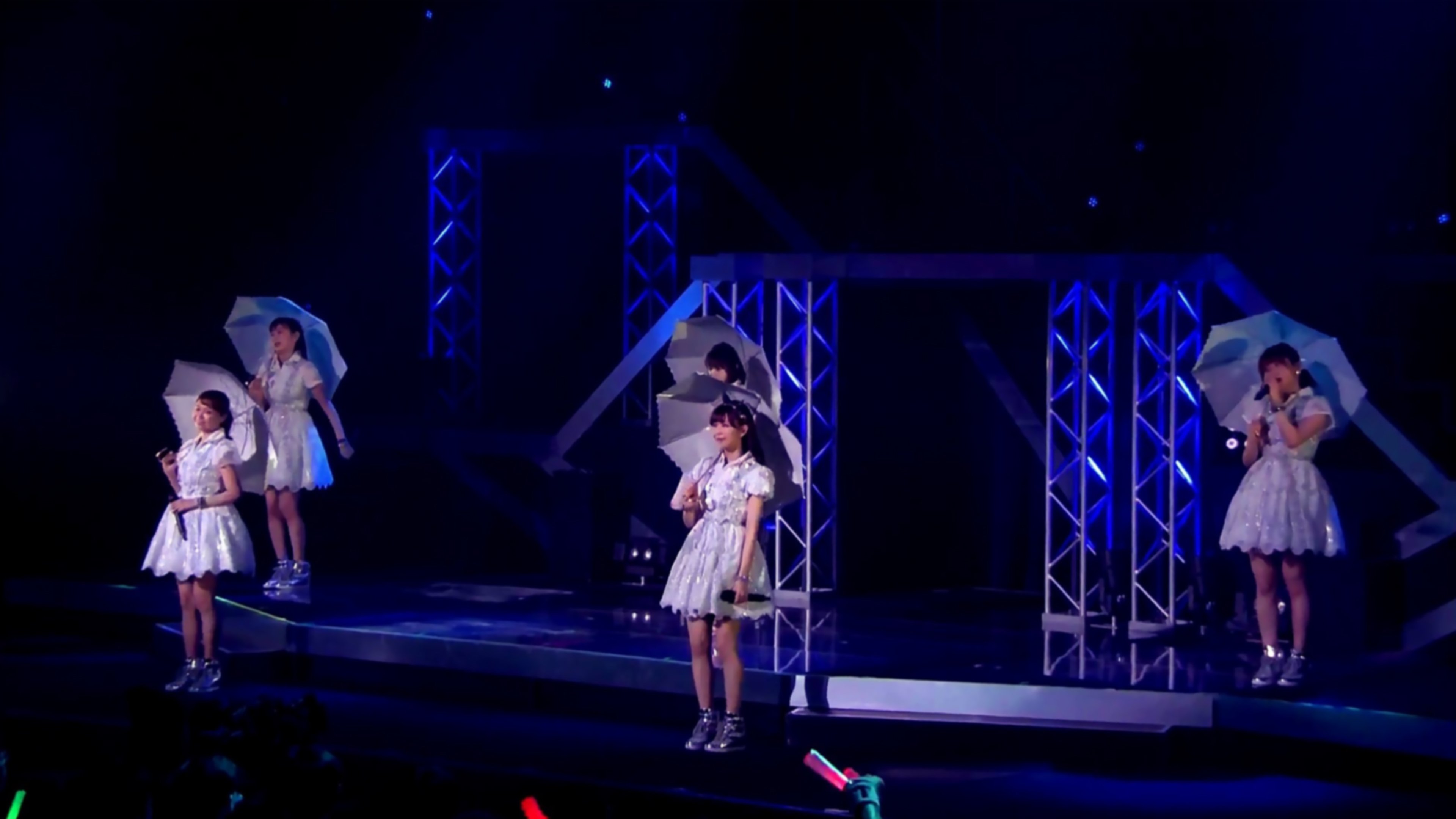 Juice=Juice 2016 Autumn LIVE MISSION 220 ~Code3 Special→Growing Up!~ (2016)