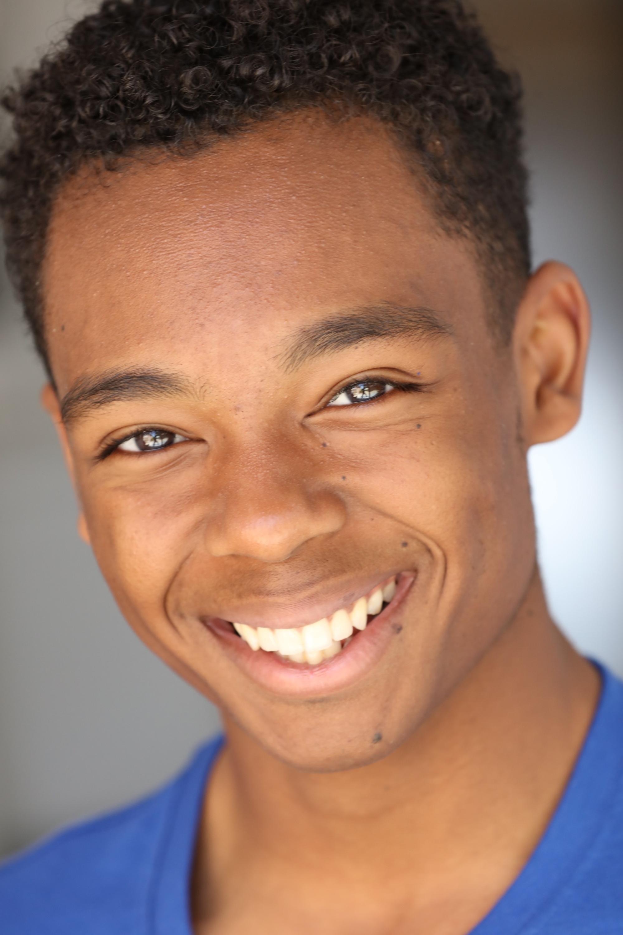 et billede af Lucky Davis