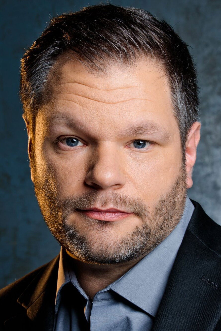 et billede af Daniel M. Greer