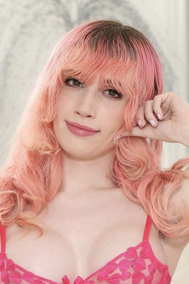 et billede af Mimi Oh