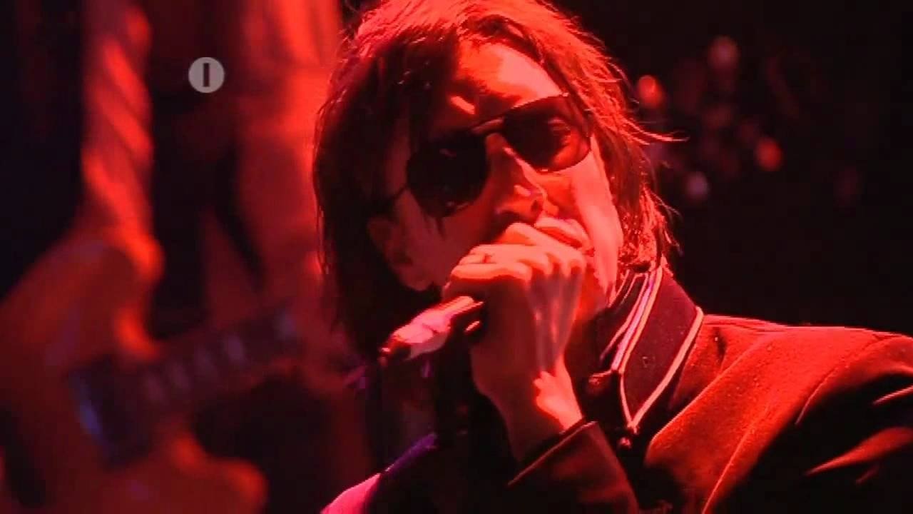 The Strokes Live at London University (2005)