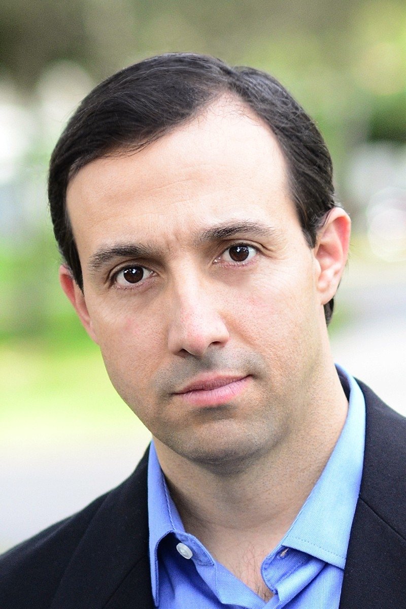 et billede af John Manzelli