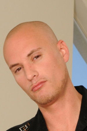 et billede af Troy Michaels