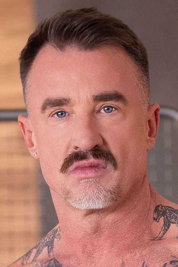 et billede af Ross Hurston