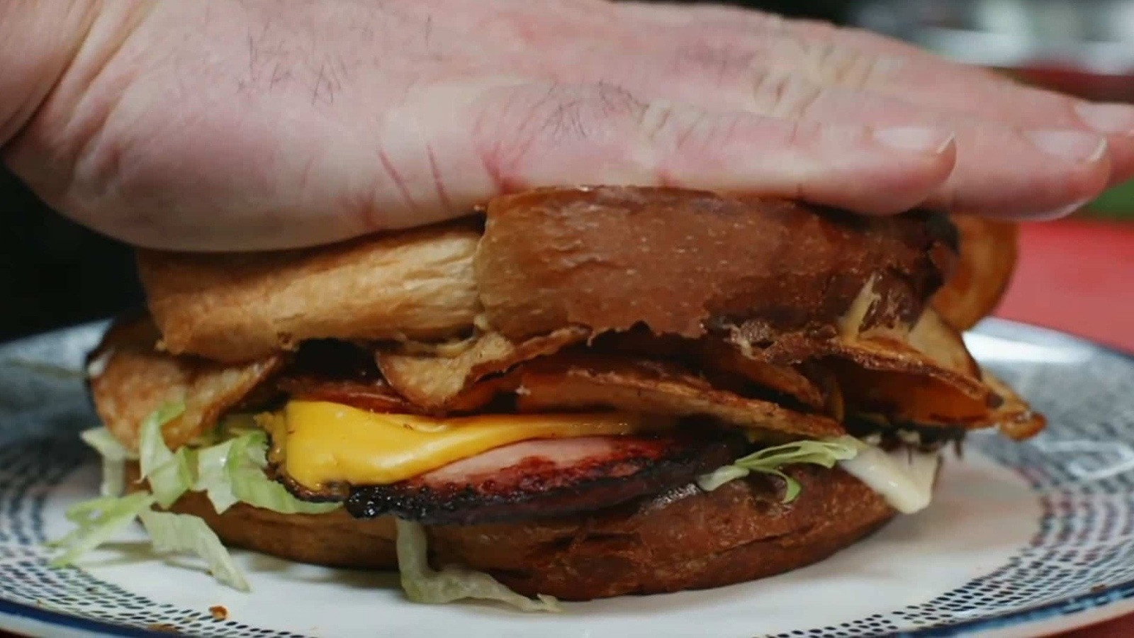 Big Food Bucket List S01E05 backdrop