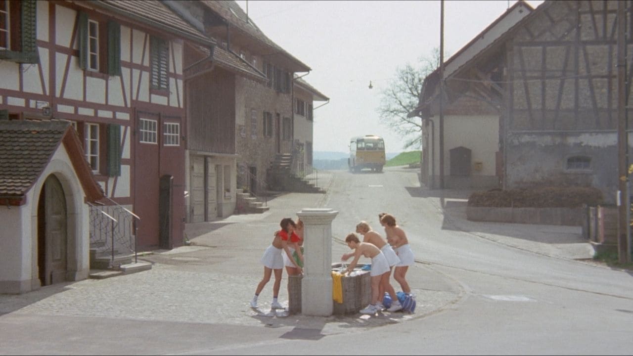 六个瑞典女孩在阿尔卑斯山 (1983)
