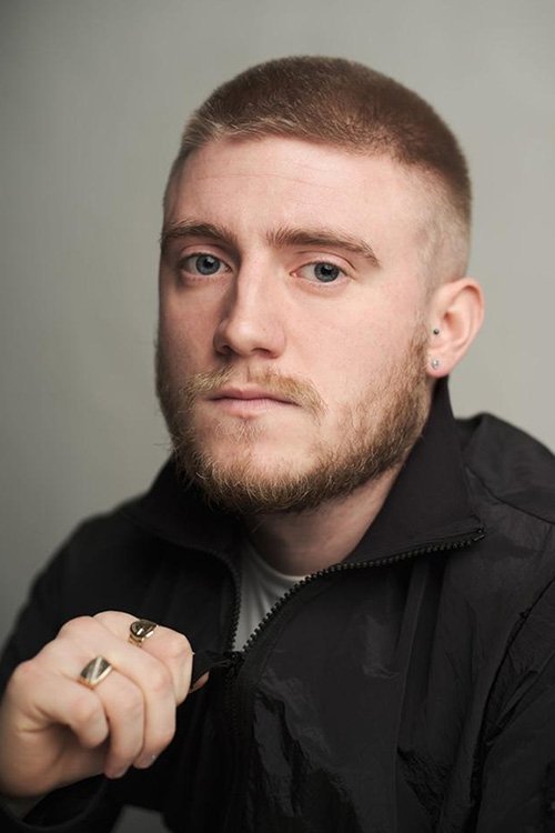 et billede af Ross Thompson