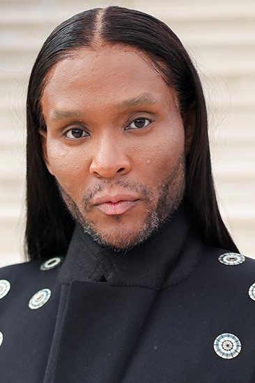 et billede af Law Roach