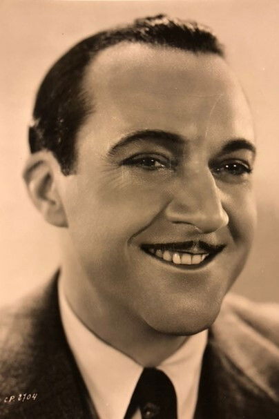 et billede af Manuel Russell