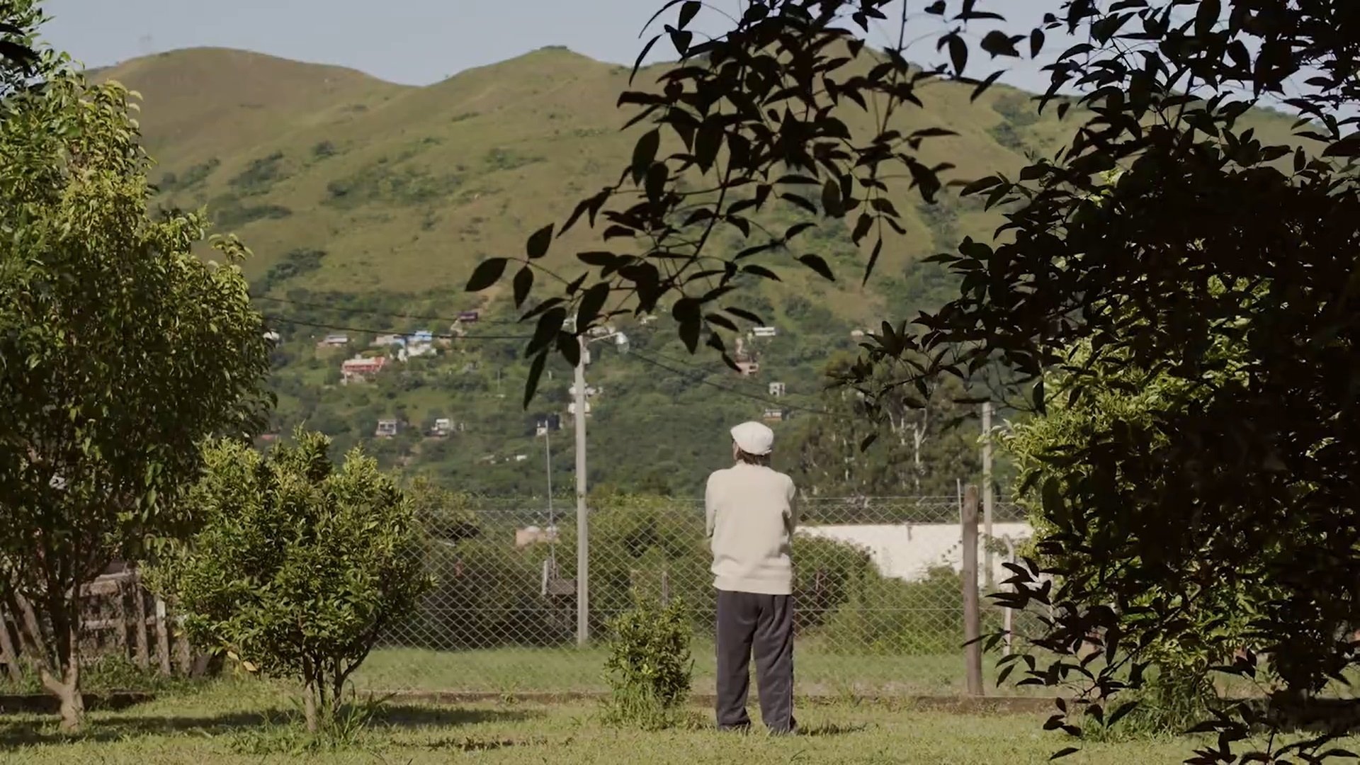 El nombrador, una película sobre Daniel Toro (2021)
