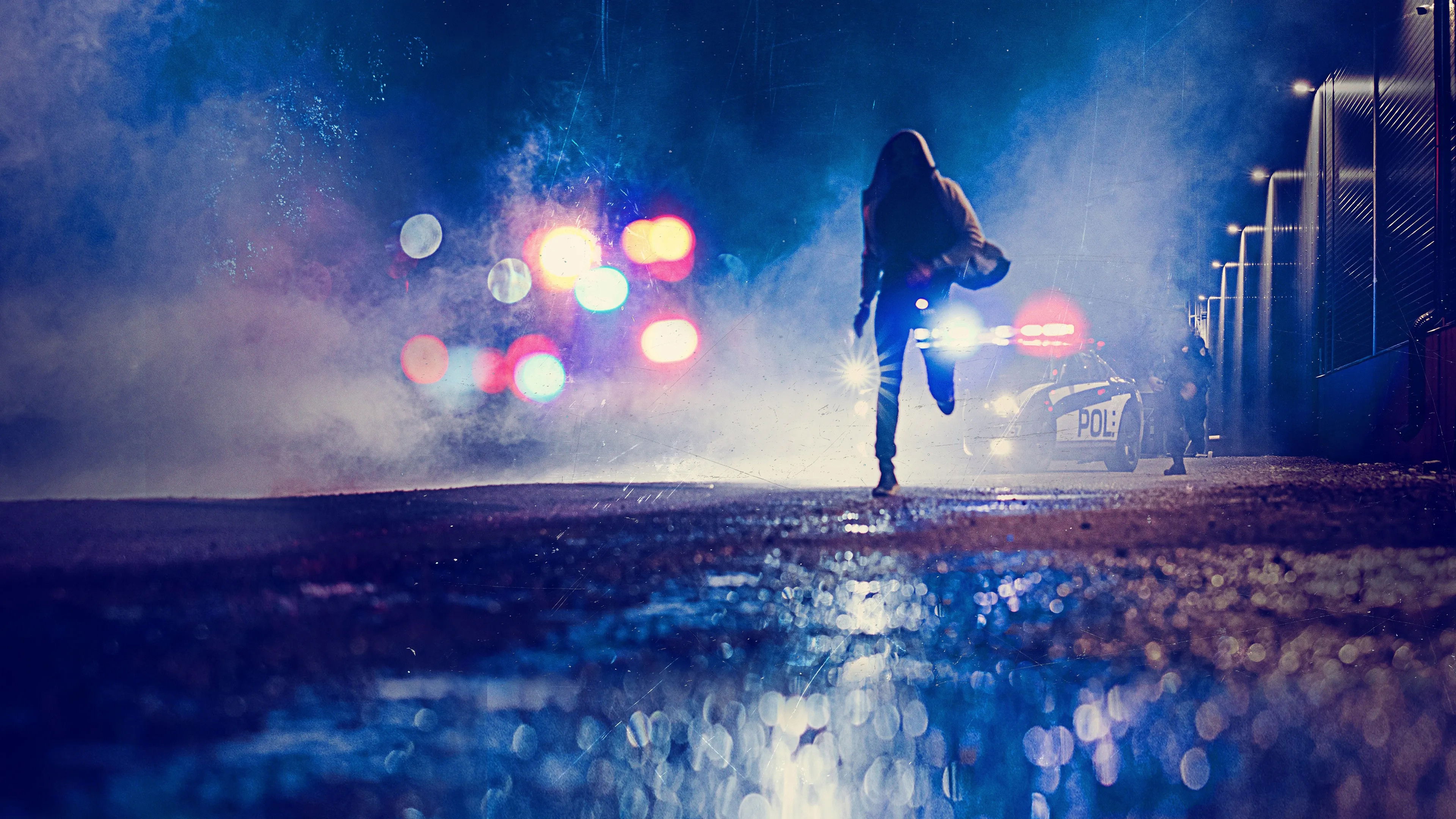 Imagem de fundo de Girl on the Run: The Hunt for America's Most Wanted Woman