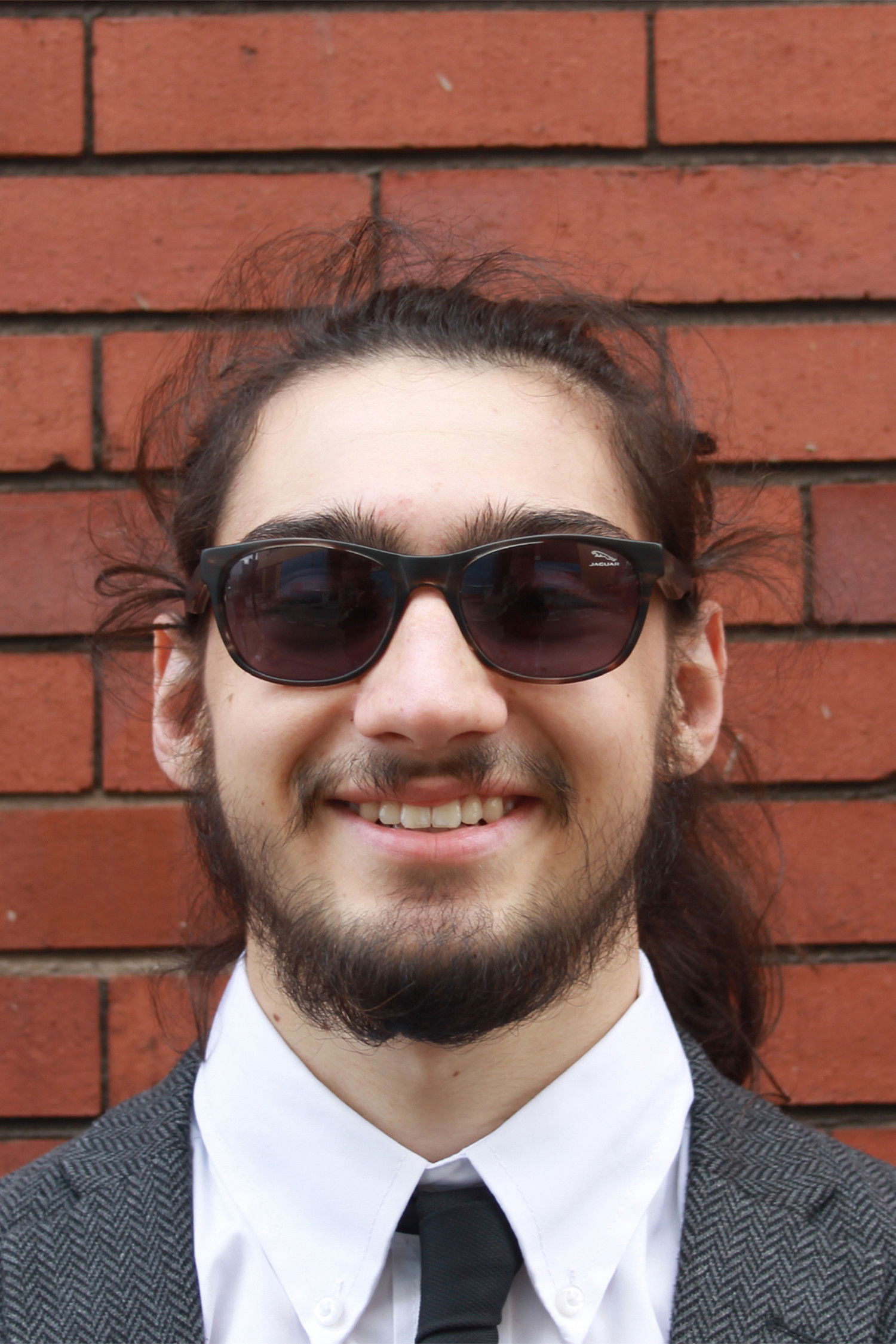 et billede af Sam Beales Harper