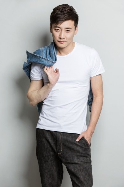 Kang Kai backdrop