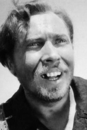 Yuriy Romanov backdrop