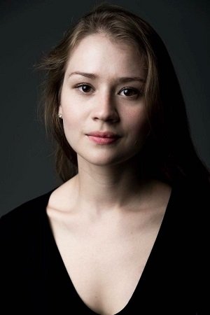 Anna Levanova as Verochka