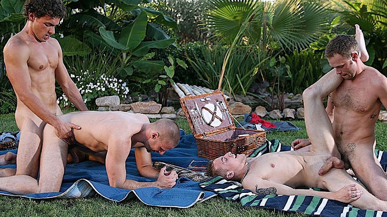 Raw Threesomes (2019)