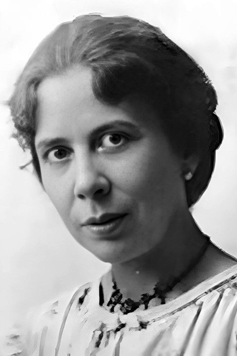 et billede af Myra Keaton