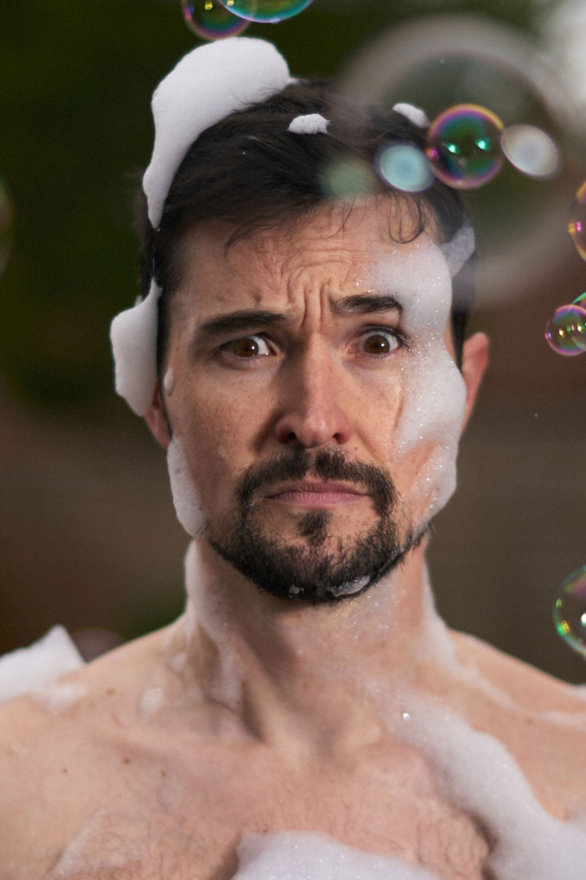 et billede af James Button