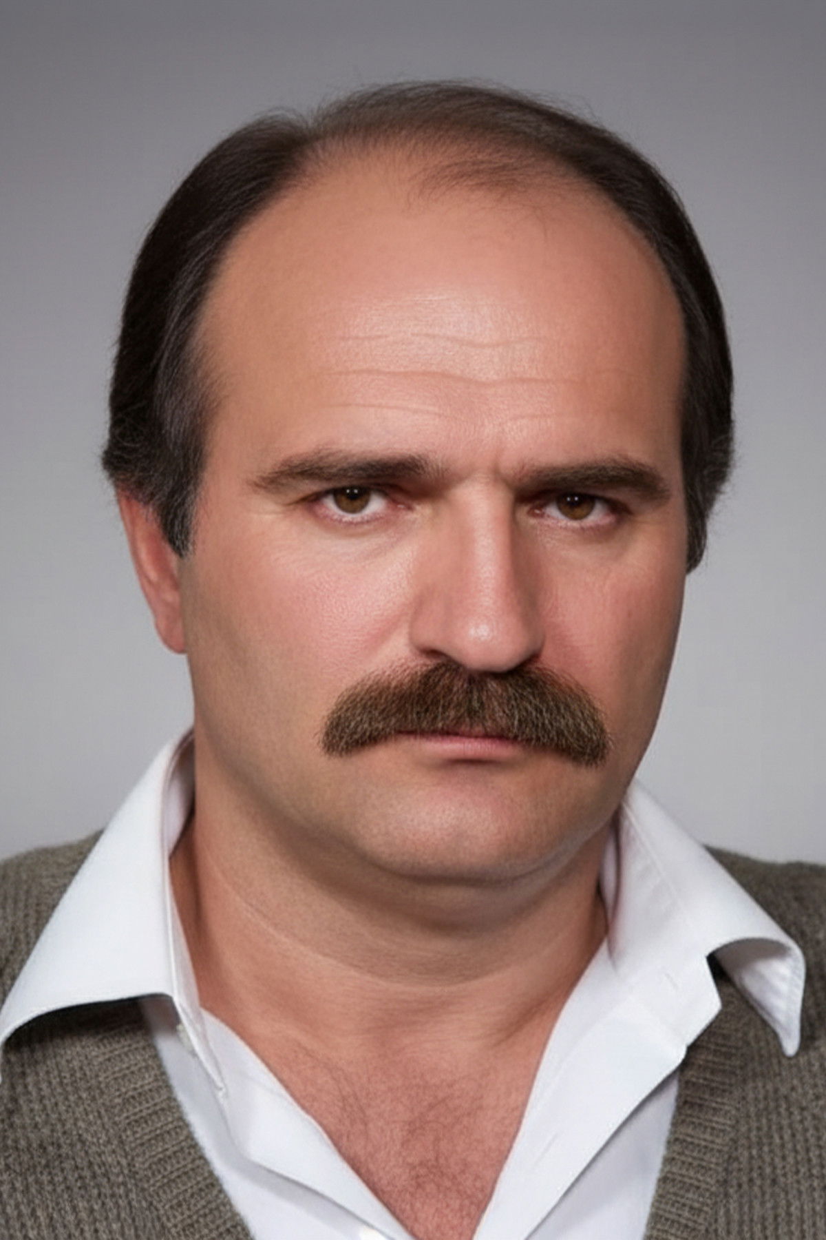 et billede af Adem Taşay