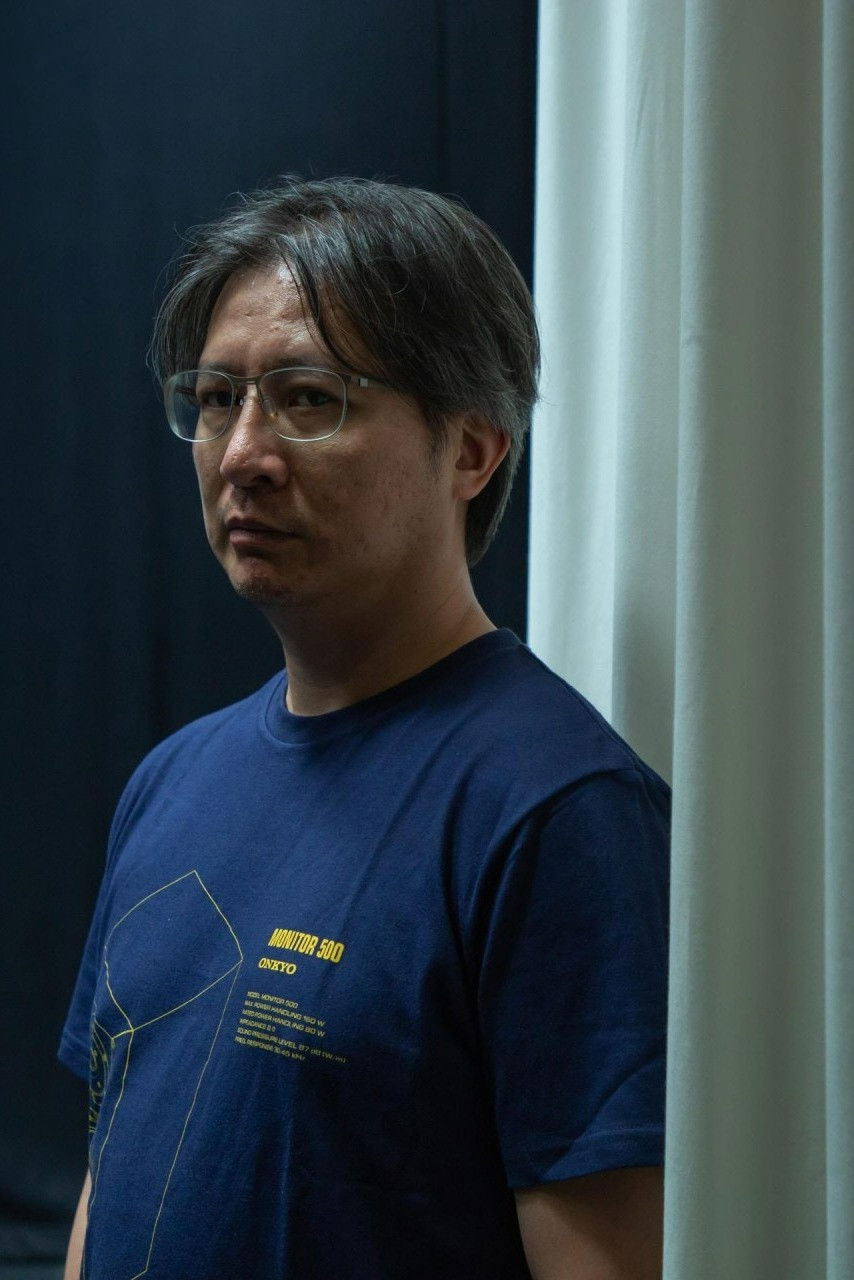 et billede af Amos Why