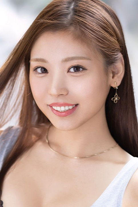 et billede af 柚木ひなた