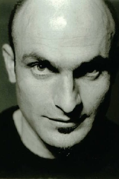 et billede af Robert Tannion