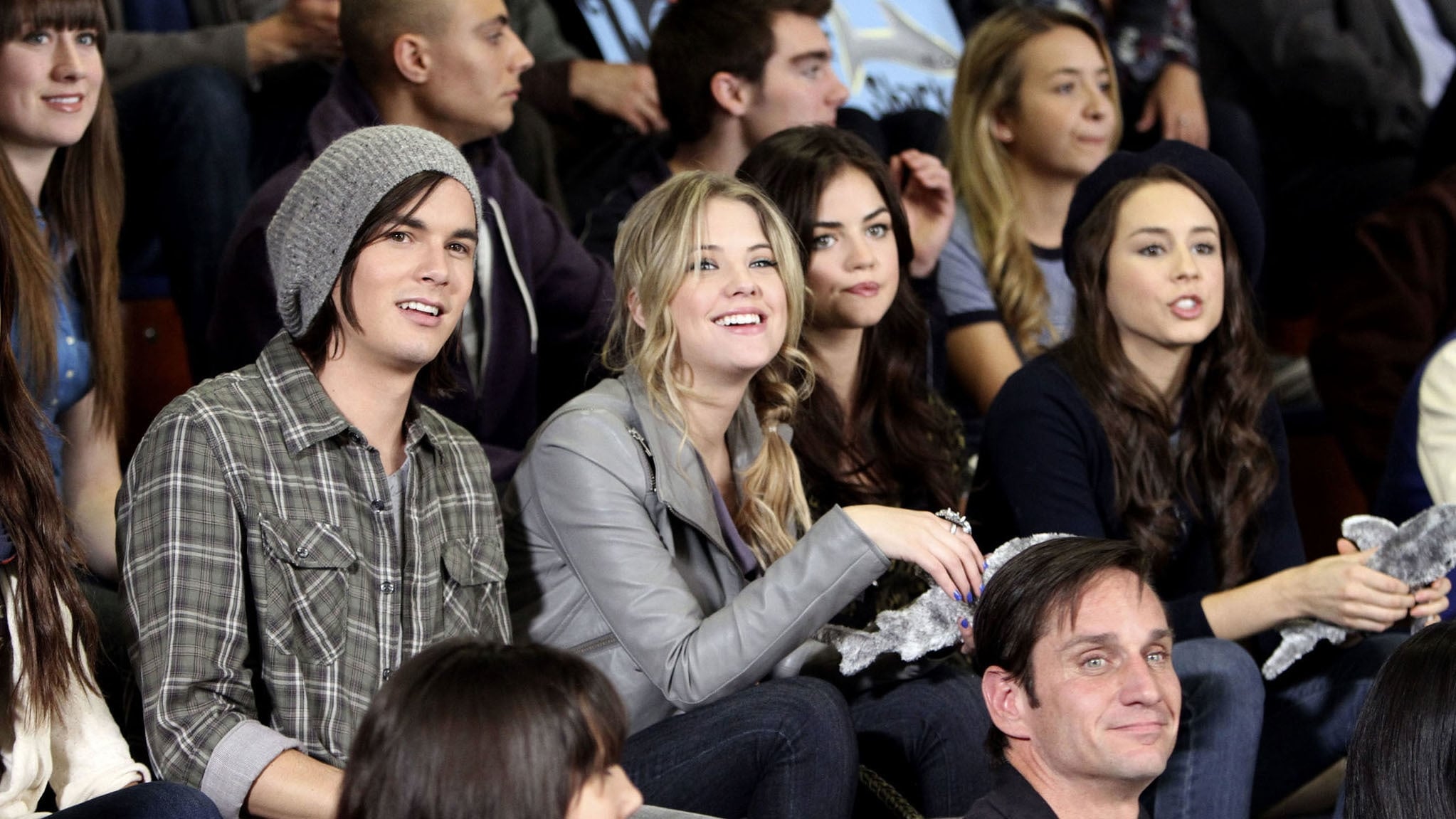 Pretty Little Liars Staffel 1 :Folge 16 