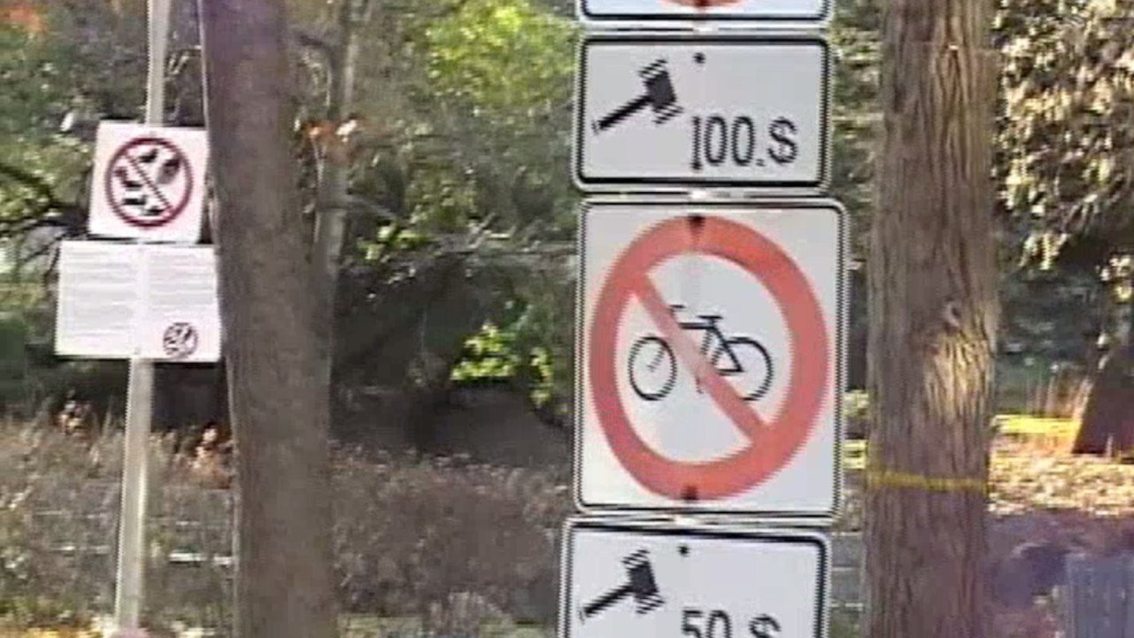 Sopranos Opening Sequence (A Parody) (2007)