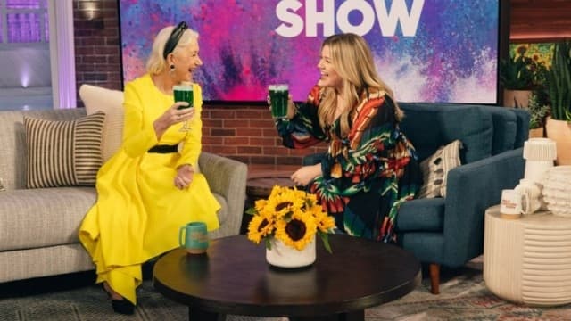 The Kelly Clarkson Show Season 4 :Episode 118  Helen Mirren, Adam Brody, Aly & AJ