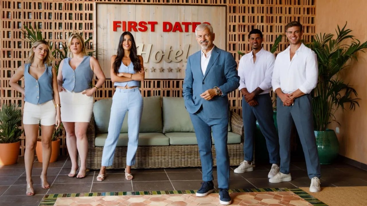 Backdrop First Dates Hotel (España)