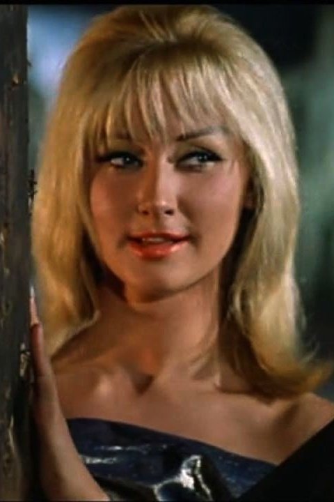 et billede af Annie Gorassini