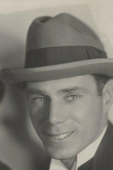 et billede af Ernie Stanton