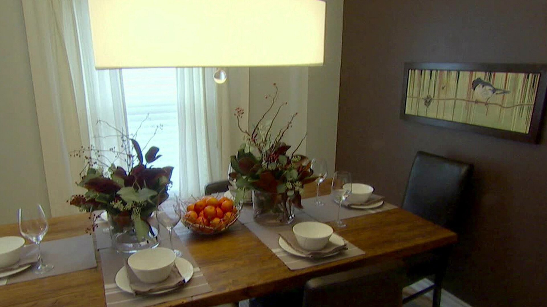 Love It or List It - Season 2 Episode 3 : Bachelor Pad to Family Home