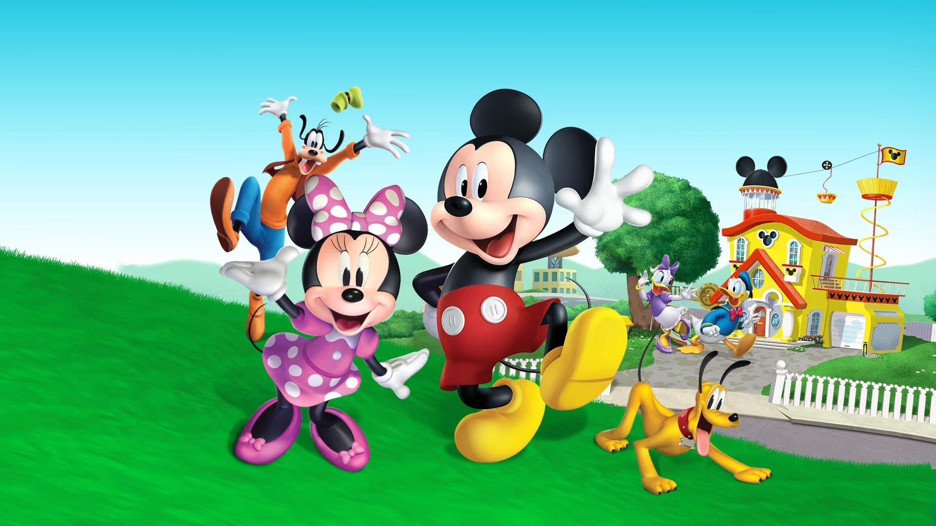 Mickey Mouse Mixed-Up Adventures - Season 1 Episode 36 : The Spooky Spook House!; Clarabelle's Banana Splitz!