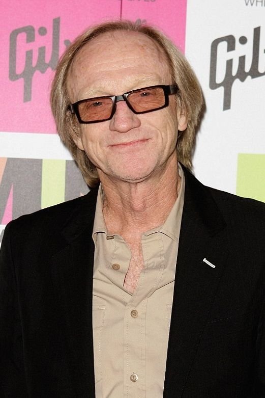 Mike Chapman's picture in the cast