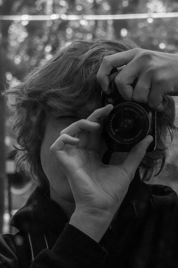 et billede af Joshua Naish