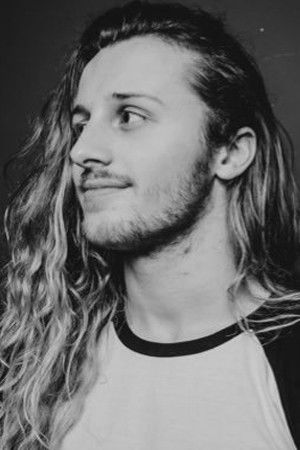 et billede af Drew Alexander Parker