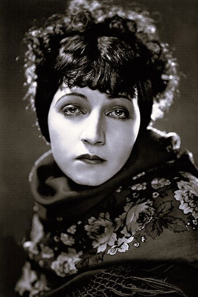 et billede af Ruth Royce