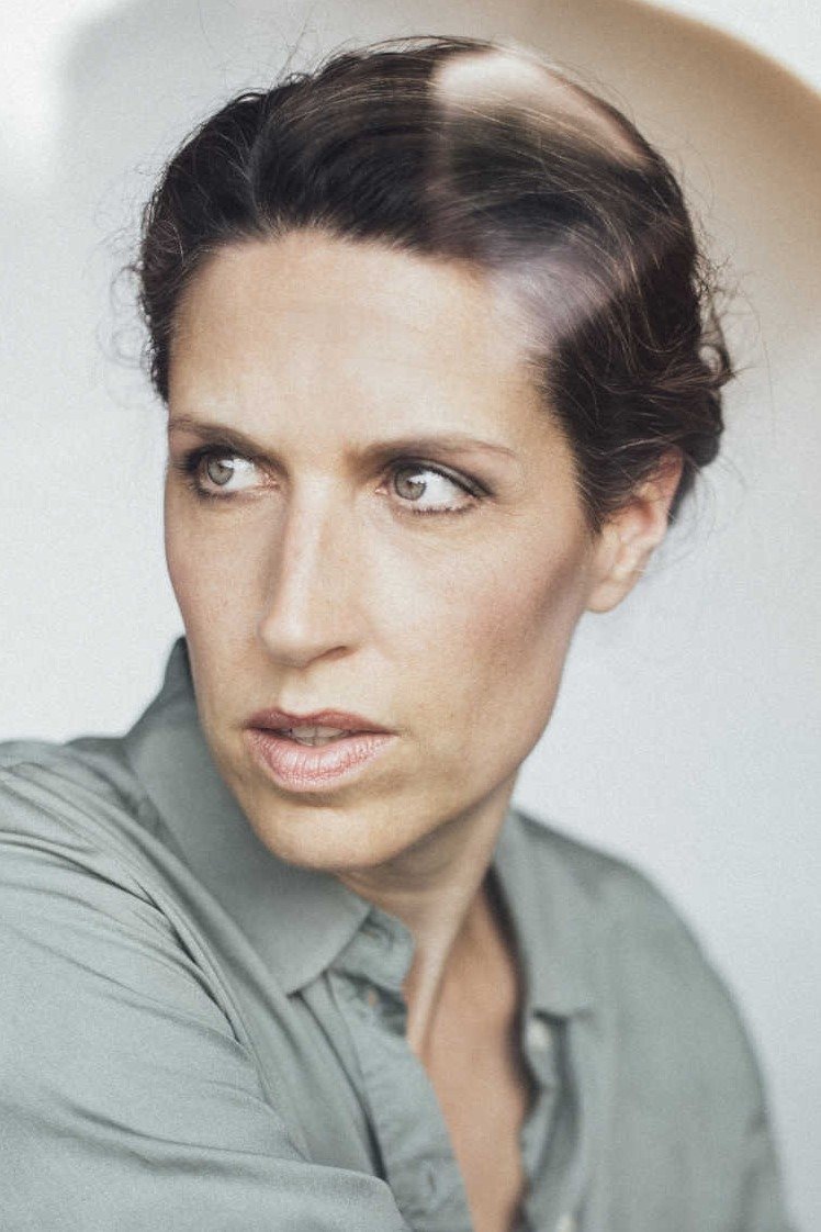 et billede af Christine Prayon