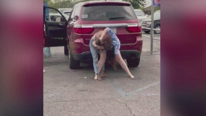 Road Wars (2022) S03E18 backdrop