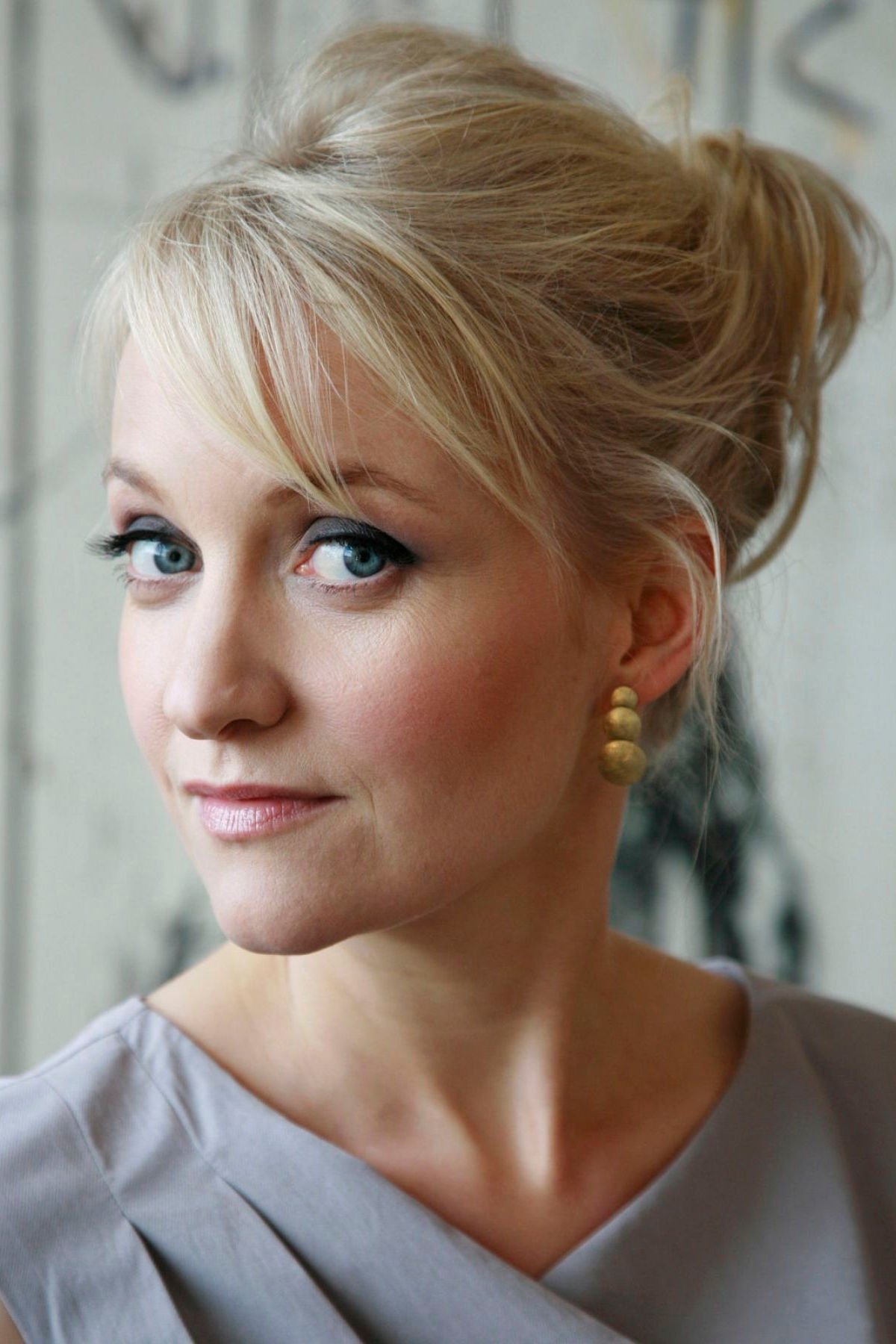 et billede af Eva Herzig