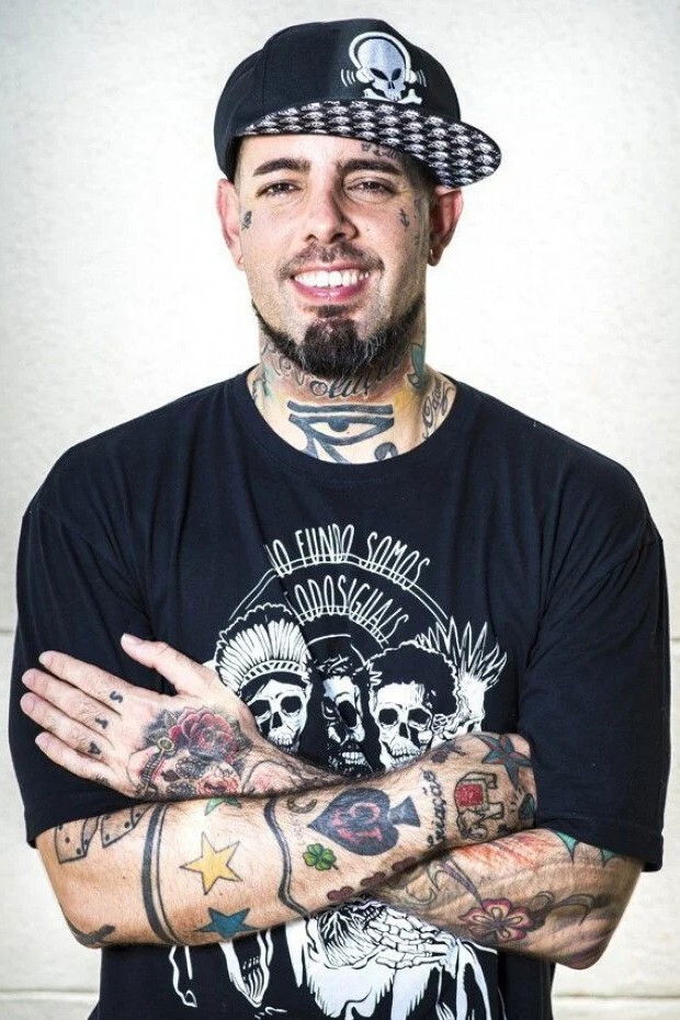 et billede af Tico Santa Cruz