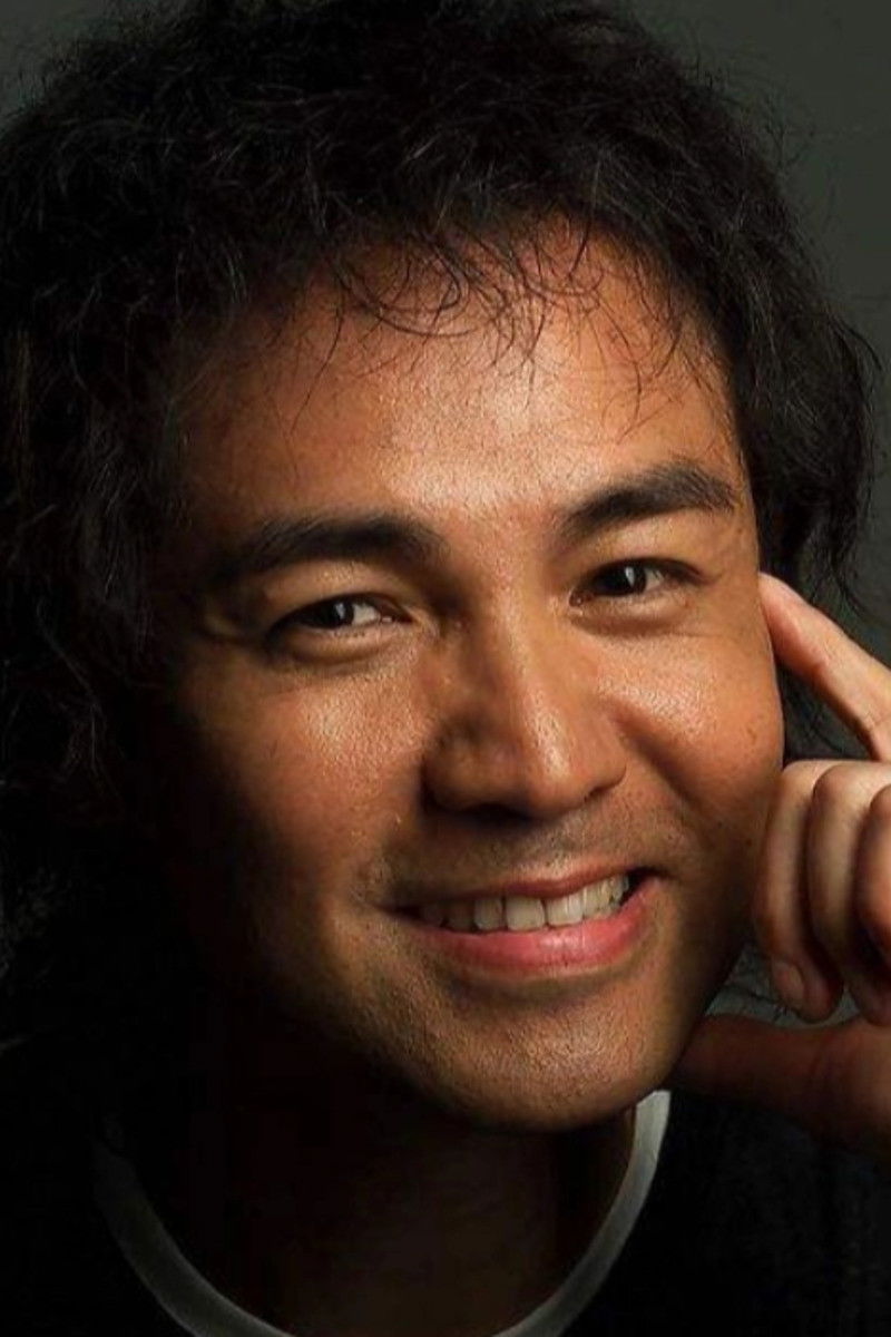 et billede af Angus Tung