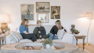 Beach Cottage Chronicles S04E01 backdrop