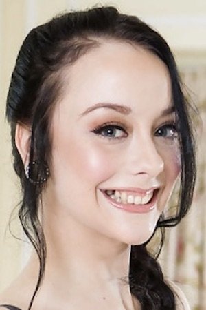 Alessa Savage - Profile Images — The Movie Database (TMDB)