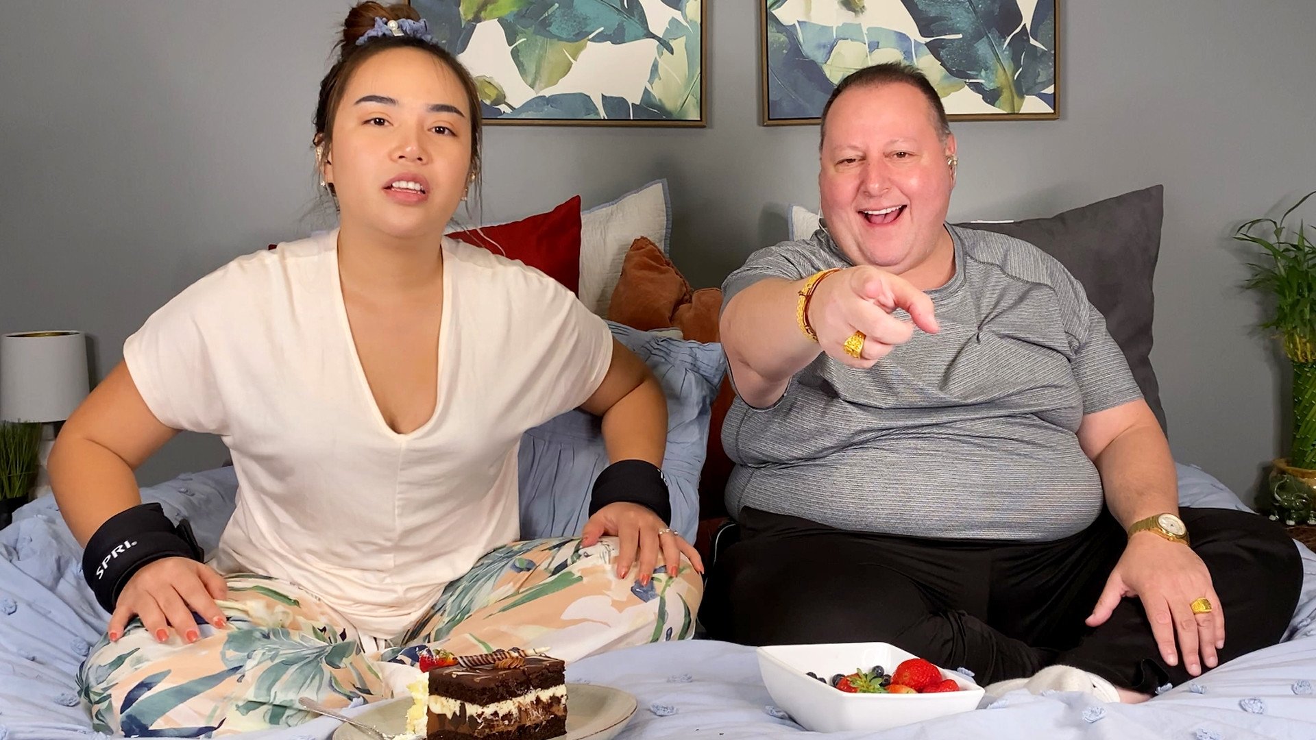 90 Day Fiancé: Pillow Talk S5E5 backdrop